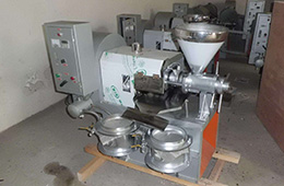 如何鑒定一臺榨油機(jī)的質(zhì)量好壞?