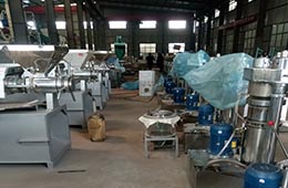 如何判定榨油機(jī)出餅是否正常？
